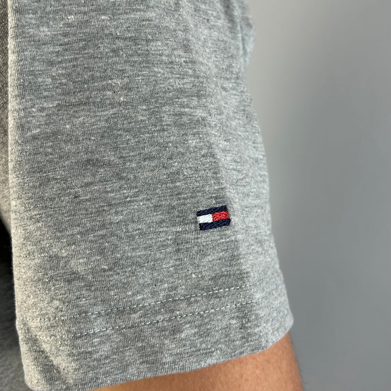 Camiseta Tommy Hilfiger Cinza Masculina Malha Importada