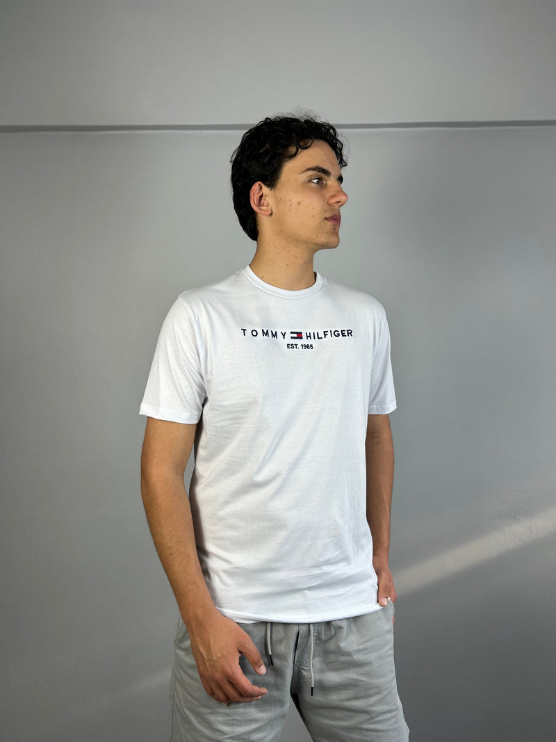 Camiseta Tommy Hilfiger Branca - Malha Importada