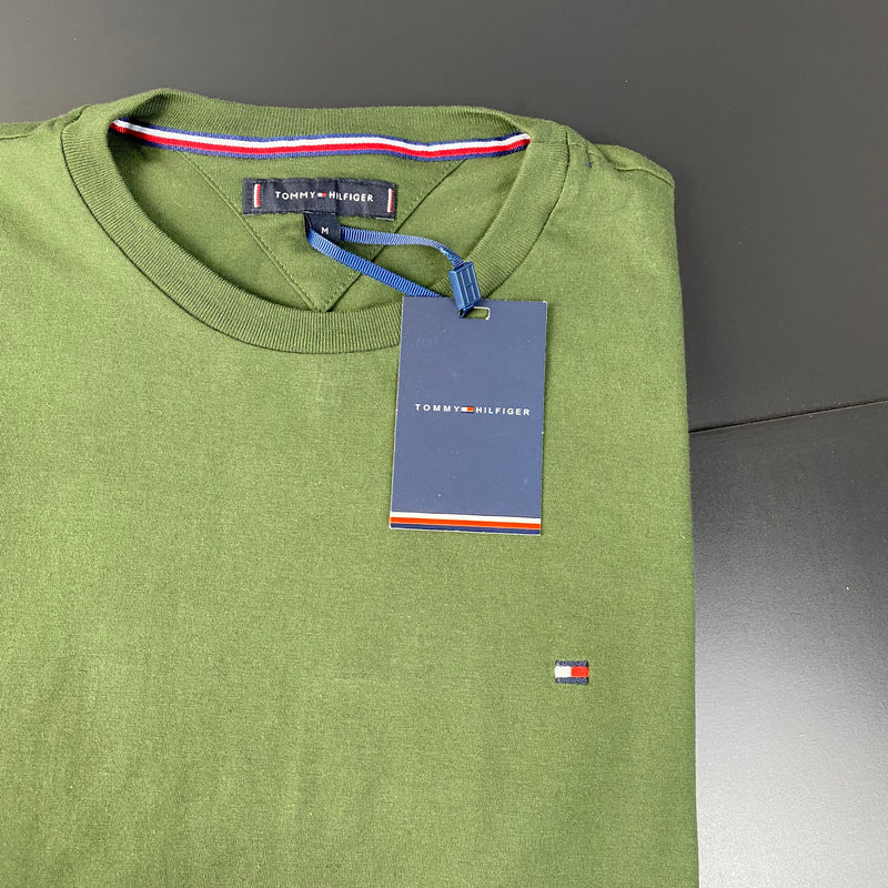 Camiseta Básica Tommy Hilfiger Verde Masculina Malha Importada