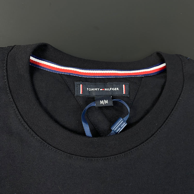 Camiseta Tommy Hilfiger Preta Masculina Malha Importada