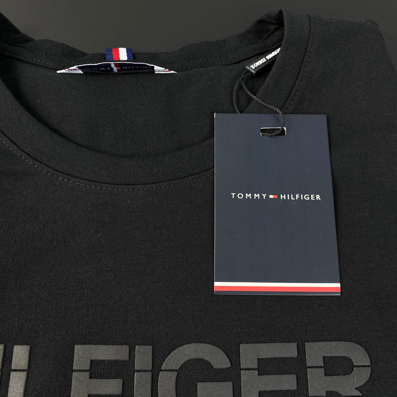 Camiseta Tommy Hilfiger Preta Masculina Malha Importada