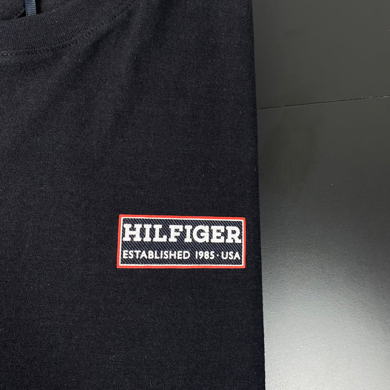 Camiseta Básica Tommy Hilfiger Preta Masculina Malha Importada