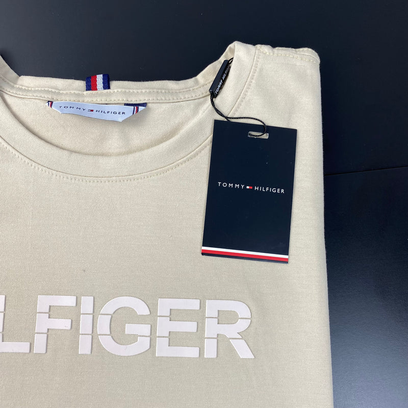 Camiseta Tommy Hilfiger Bege Masculina Malha Importada